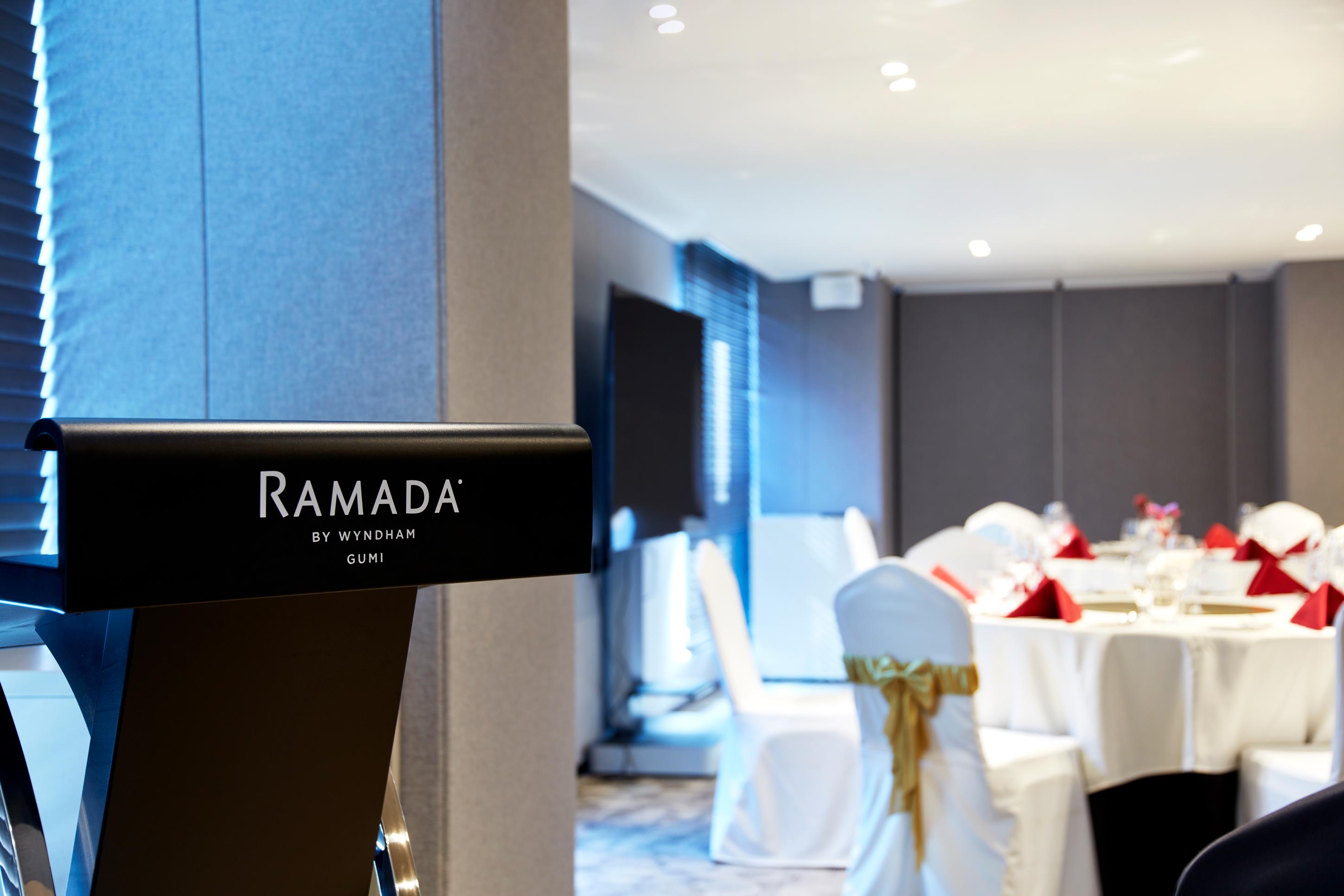Hotel Ramada By Wyndham Gumi Zewnętrze zdjęcie